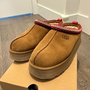 UGG Tazz